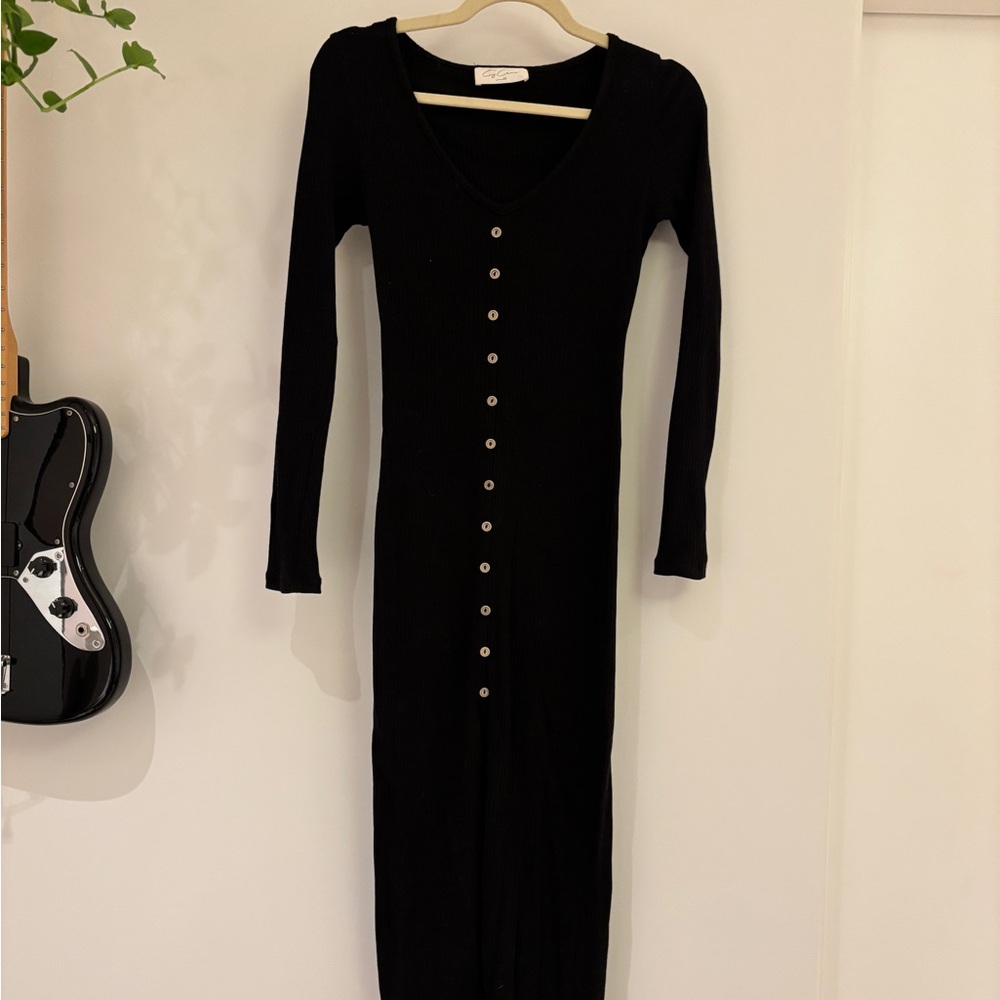 Chic Black Long Sleeve Button Dress